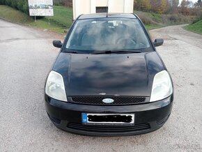 Ford Fiesta 1.3 benzín 51 KW Maximálne zachovalé - 4