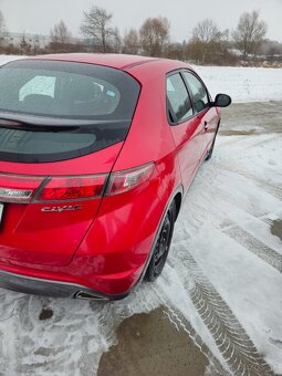 Honda Civic 1.8 i-VTEC 2009 - 4