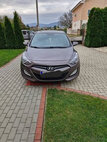 Hyundai i30 1.4 - 4