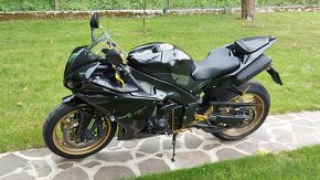 Predám Yamaha YZF R1 r.v. 2011 (Big Bang) - 4