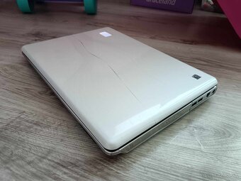 HP Pavilion DV4 - 4