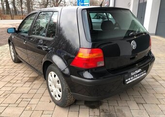 Volkswagen Golf 1.4 16V benzín manuál 55 kw - 4