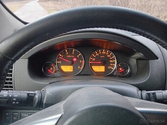 Nissan pathfinder 2,5 - 4