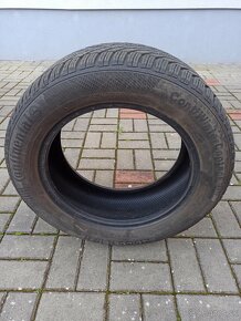 Continental ContiWinter Contact 215/55 R16 - 4