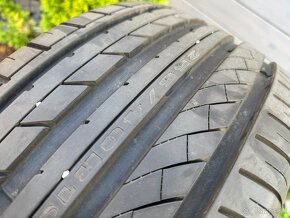 255/40 R19 - 4