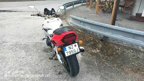 Honda CBR 900 RR - 4