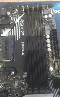 ASROCK B550M Pro4 - 4