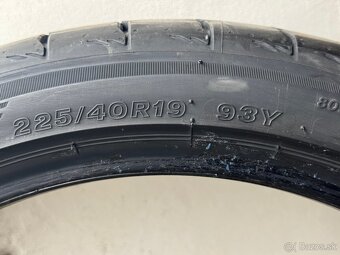 Letné pneumatiky 225/40R19 - 4