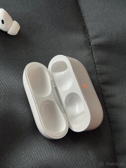 AirPods Pro1 - puzdro a sluchadlo - 4