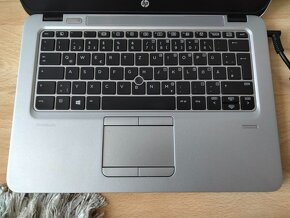 predám 12" HP elitebook / 4-jadrový procesor / 8gb ram / ssd - 4