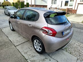 Predám Peugeot 208 1,4 HDI AUTOMAT PANORAMA - 4