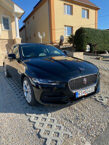 Jaguar XE 2.0D I4 R-Dyn S AWD AT,4x4 - 4