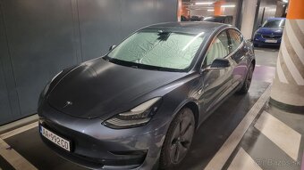 Tesla Model 3 SR+ - 4