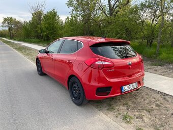 Kia Ceed 1.6GDi 99kw Benzin M6 Platinum - plna vybava - 4