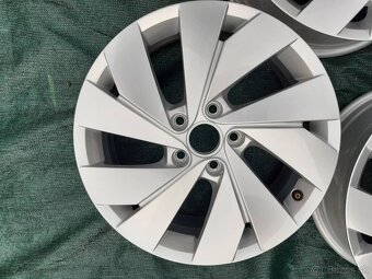 Nové Alu disky Volkswagen Golf 8 Belmont R17 5x112 - 4