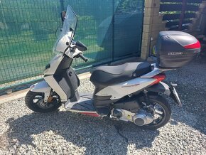 Aprilia Sportcity 125 - 4