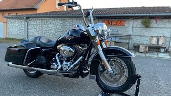 Harley Davidson - 4