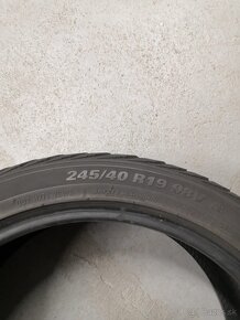 Kumho 245 40r19 98v wintercraft wp71 DVOJROZMER - 4