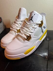 Jordan 4 - 4