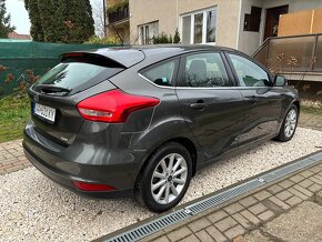 Ford Focus 1.0 EcoBoost Titanium - 4