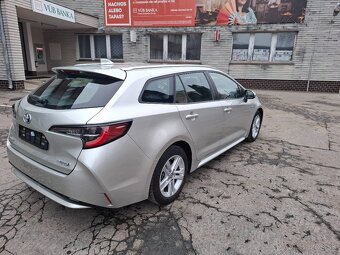 Toyota Corolla Sport Hybrid - 4