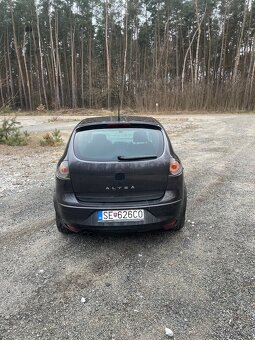 SEAT ALTEA 1.9tdi 77kw 5q manuál - 4