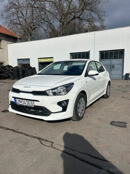 KIA RIO 2021 - 4