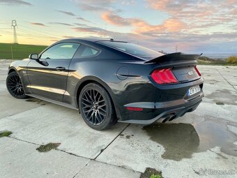 Ford mustang GT 5.0 automat (DO 9.2. CENA 27000 EUR) - 4