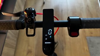 Xiaomi Mi Electric Scooter Pro 2 ( Upravený výkon ) - 4