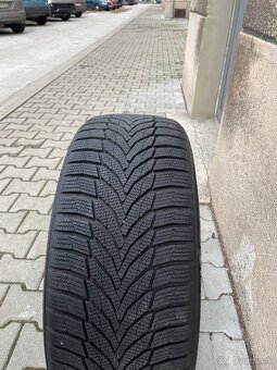 Nexen 235/45 R19 99v - 4