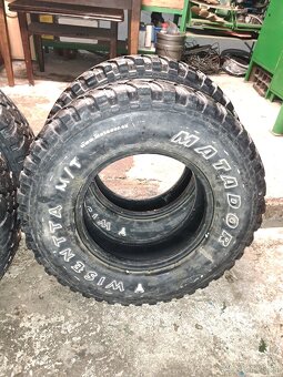 235/85 R16 - 4