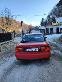 Mazda 323i - 4