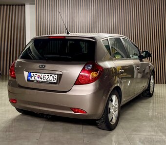 KIA Ceed 1.6 Benzín / Slovák/ Výhrevy/Nové brzdy/ Nová STK - 4