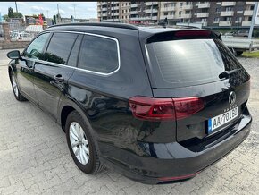 Volkswagen Passat Variant 2.0 TDI EVO Business DSG - 4