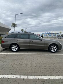 Mercedes E trieda T 220 CDI Elegance A/T - 4