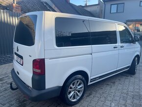 PREDAM VW T5.1 2011 2.0TDI CENA 9999€ - 4