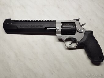 Taurus RAIGING&HUNTER 44 Magnum - 4