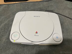 Playstation one na náhradné diely - 4