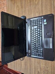 Lenovo - 4