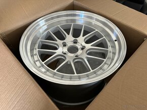 JAPAN RACING JR40 5x120 - 4