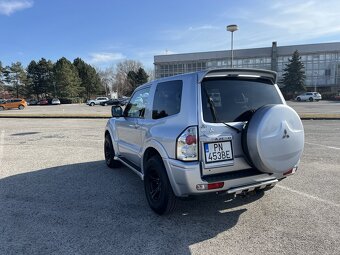 Mitsubushi Pajero 3.2 DI-D 2005 - 4