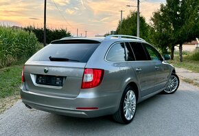 ŠKODA SUPERB 2.0 TDI DSG COMBI - 4