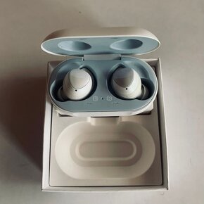 XIAOMI Redmi Note 5A prime a Samsung Galaxy Buds - 4