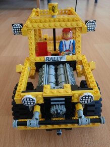 Lego Technic 8850 - Rally Support Truck - 4