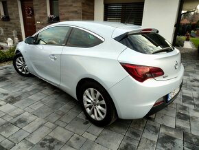 Opel Astra GTC - 4