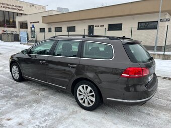 Volkswagen Passat B7 2.0 TDI Comfortline - 4