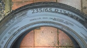 zimne 235/65 r17 - 4