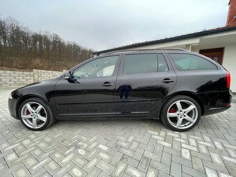 ŠKODA OCTAVIA COMBI RS 2,0TDI - 4