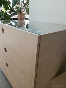 Veľká drevená komoda / šuflíky z preglejky a skla (top stav) - 4