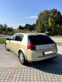 Predám OPEL SIGNUM 3.0 V6 CDTI COSMO A/T (HATCHBACK) 2004 - 4